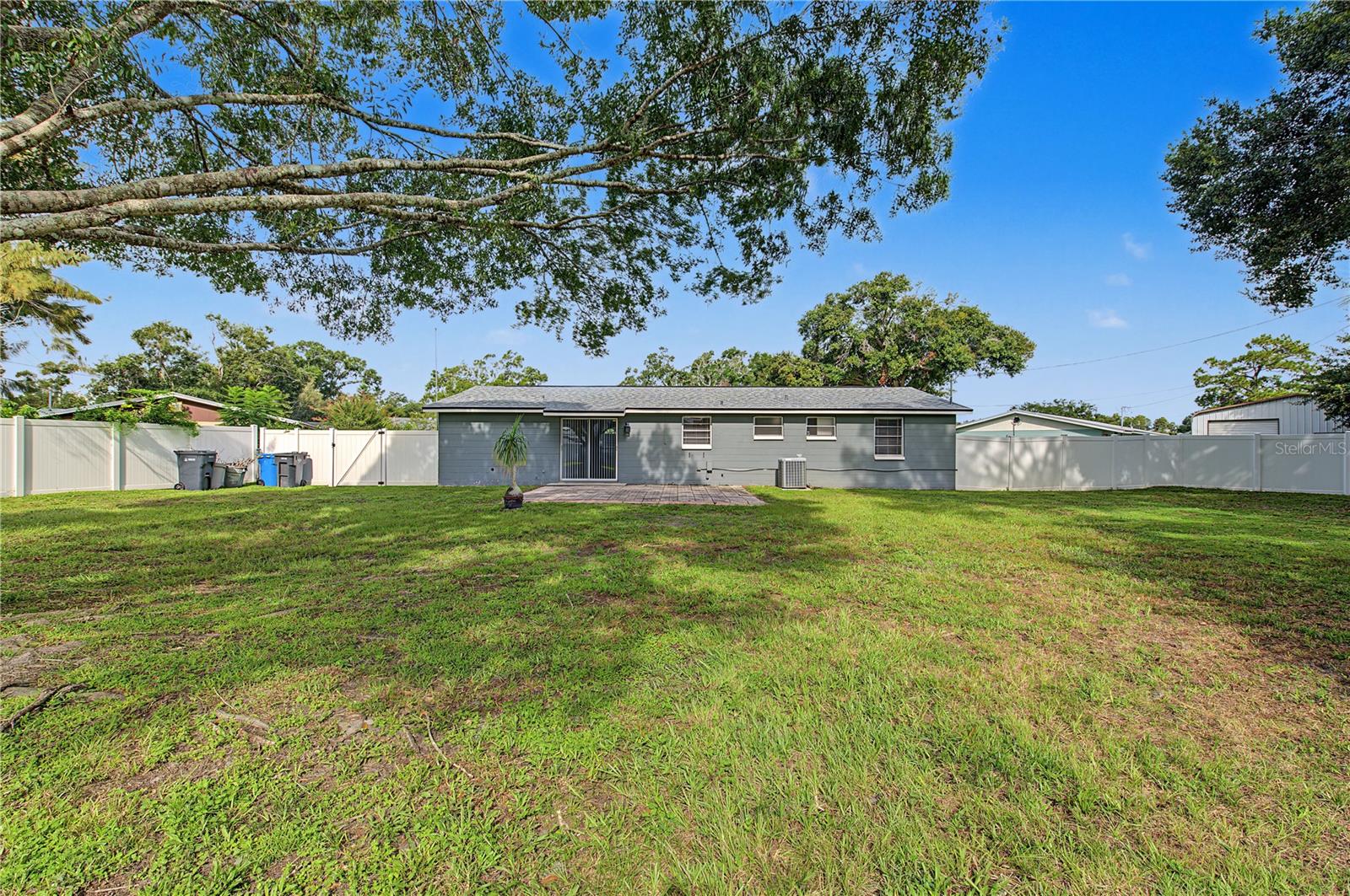 3106 Acacia St Property Photo 10