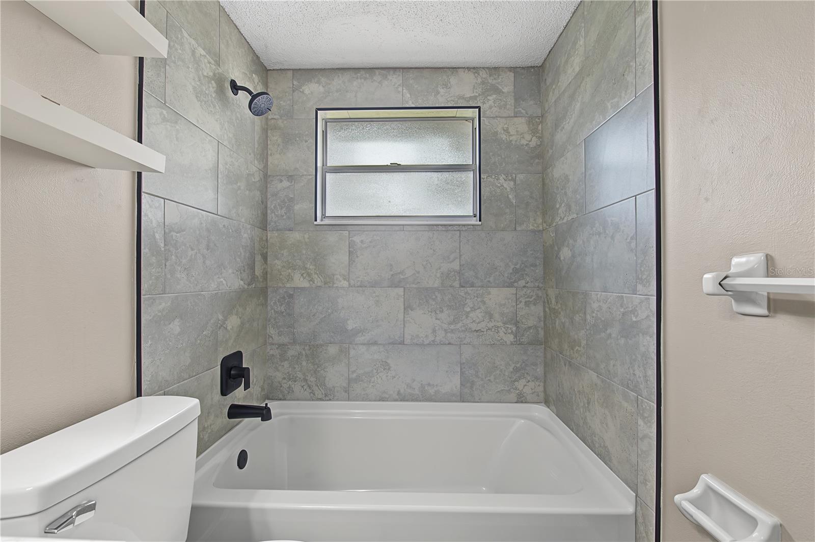 3106 Acacia St Property Photo 25