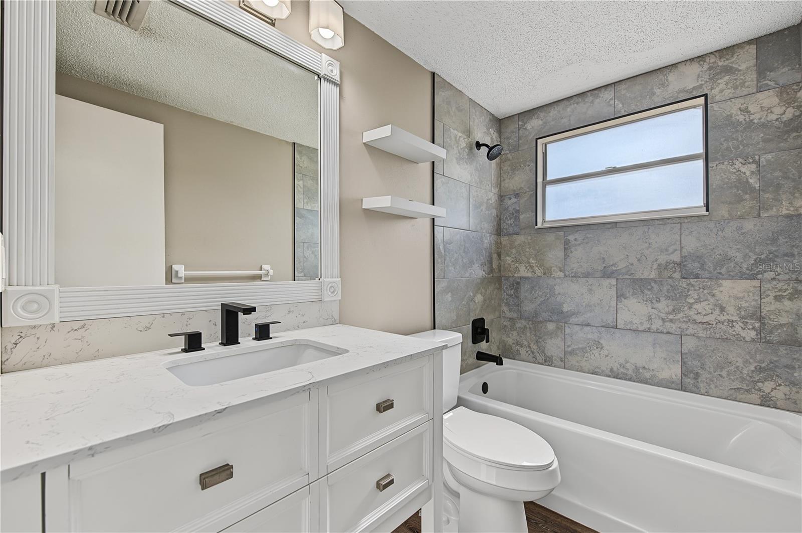 3106 Acacia St Property Photo 27