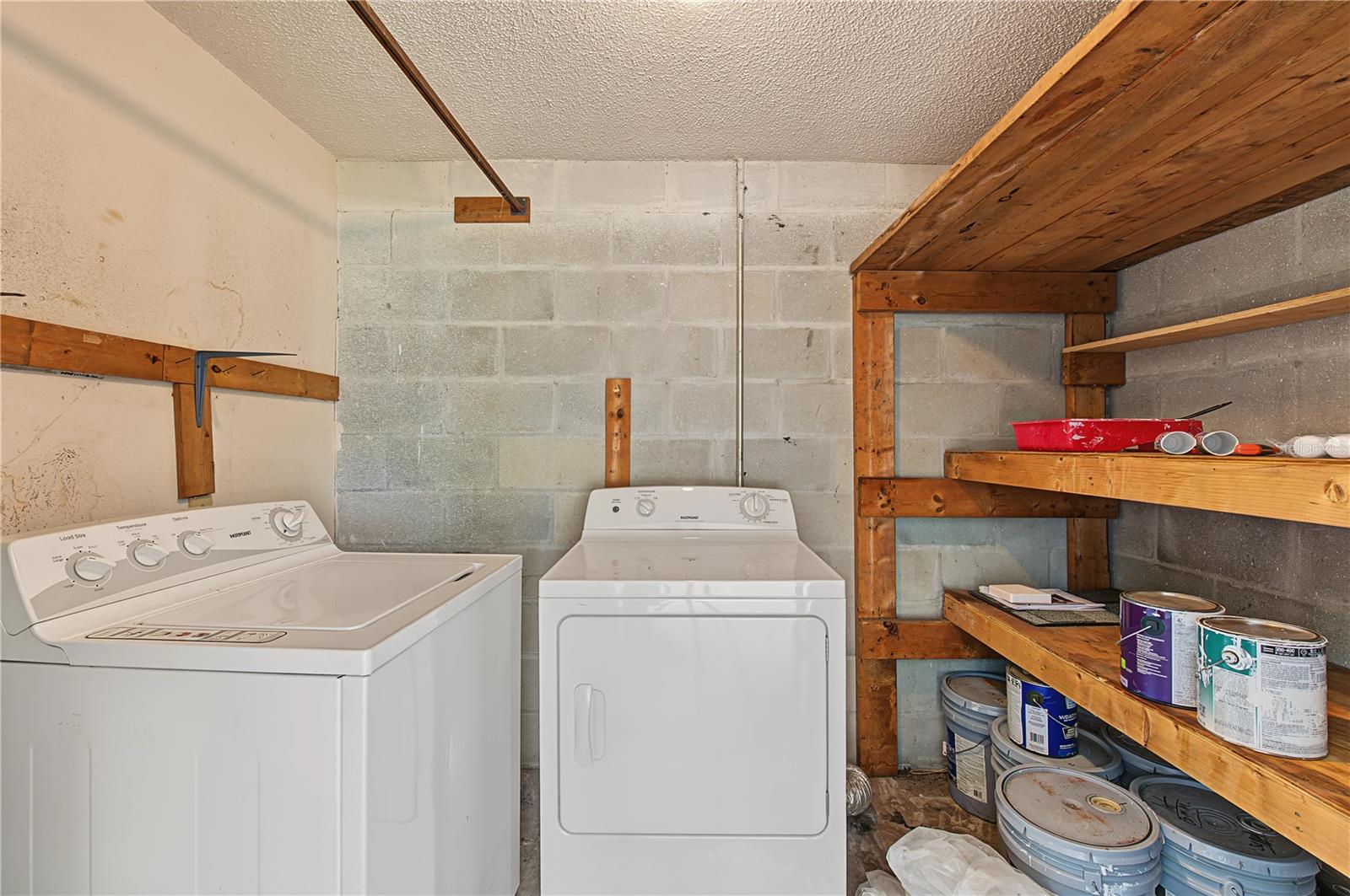3106 Acacia St Property Photo 28