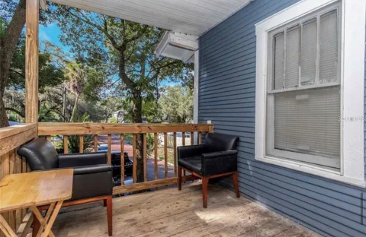 210 E Plymouth St #b Property Photo 2