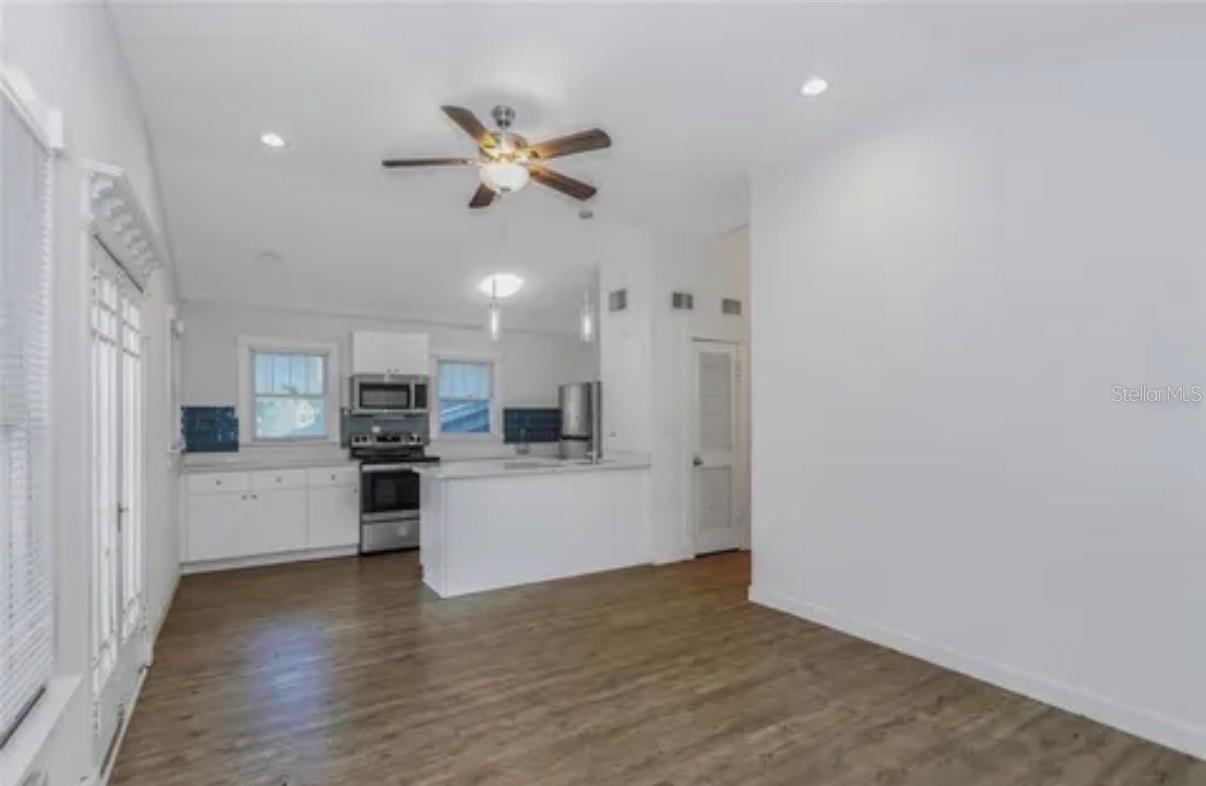 210 E Plymouth St #b Property Photo 5