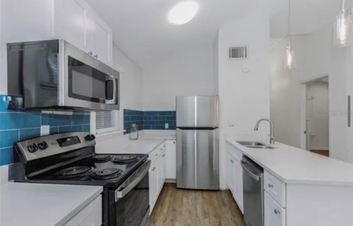210 E Plymouth St #b Property Photo 8