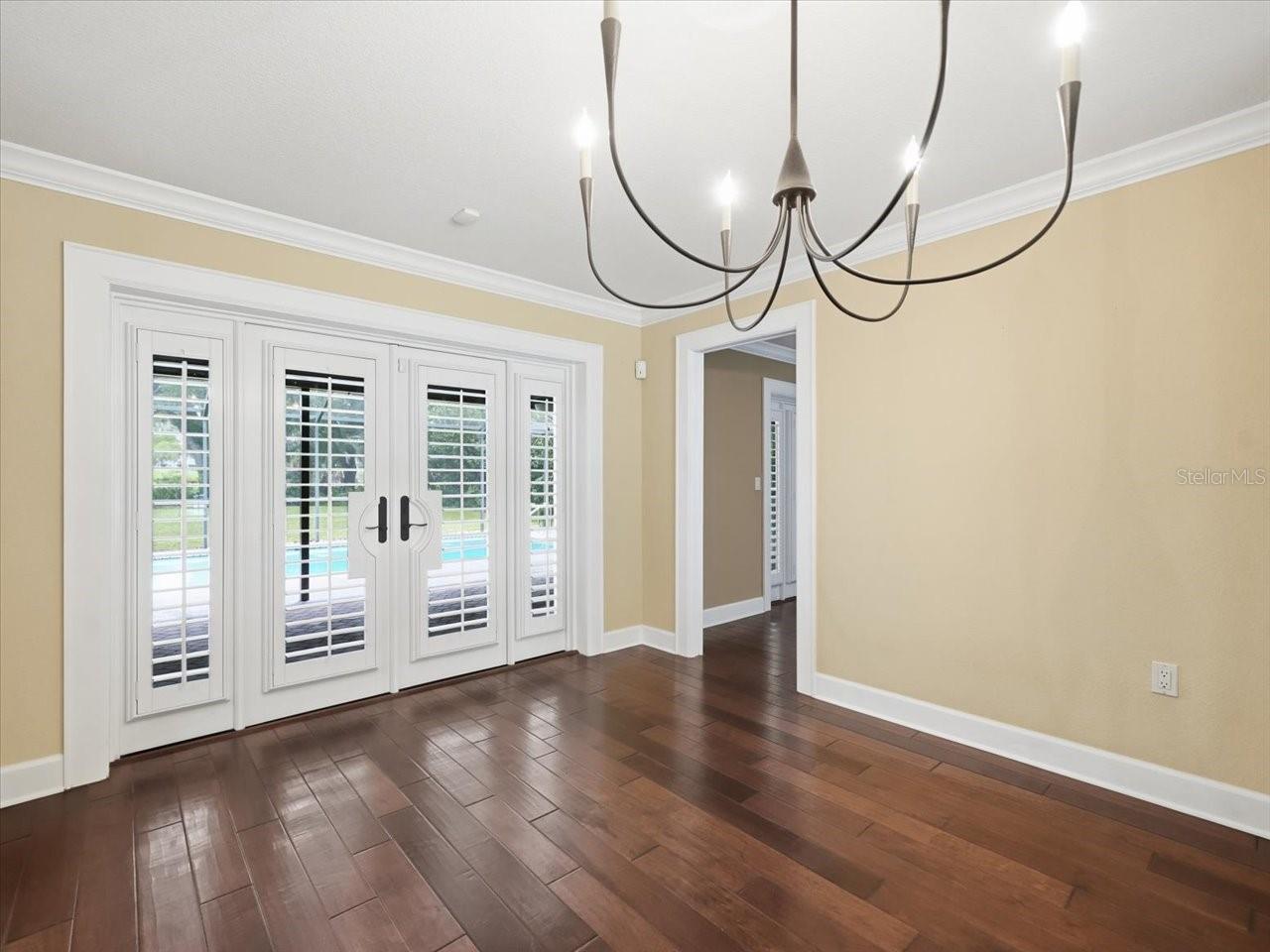 13903 Middle Park Dr Property Photo 18
