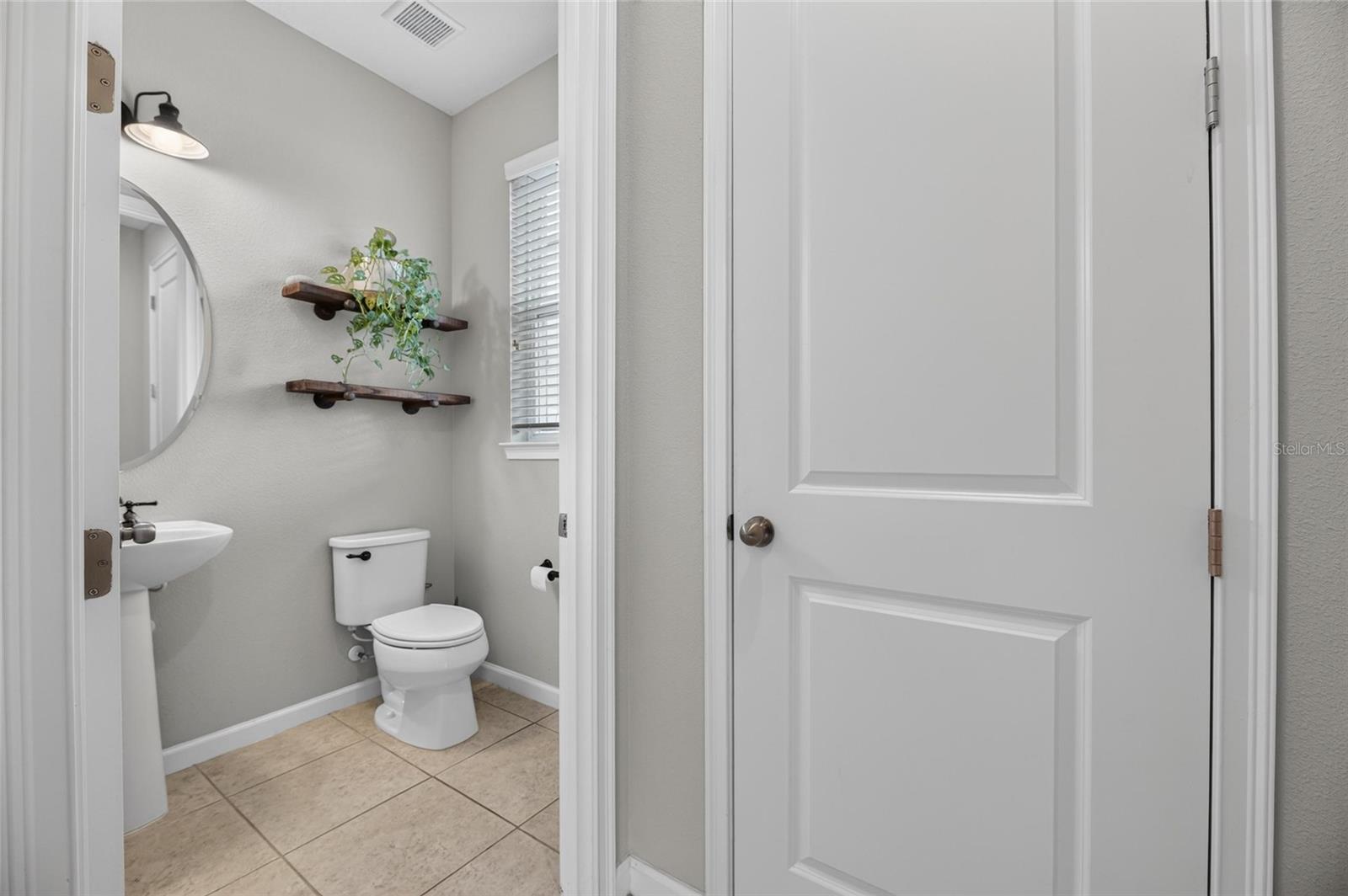 12211 Streambed Dr Property Photo 19