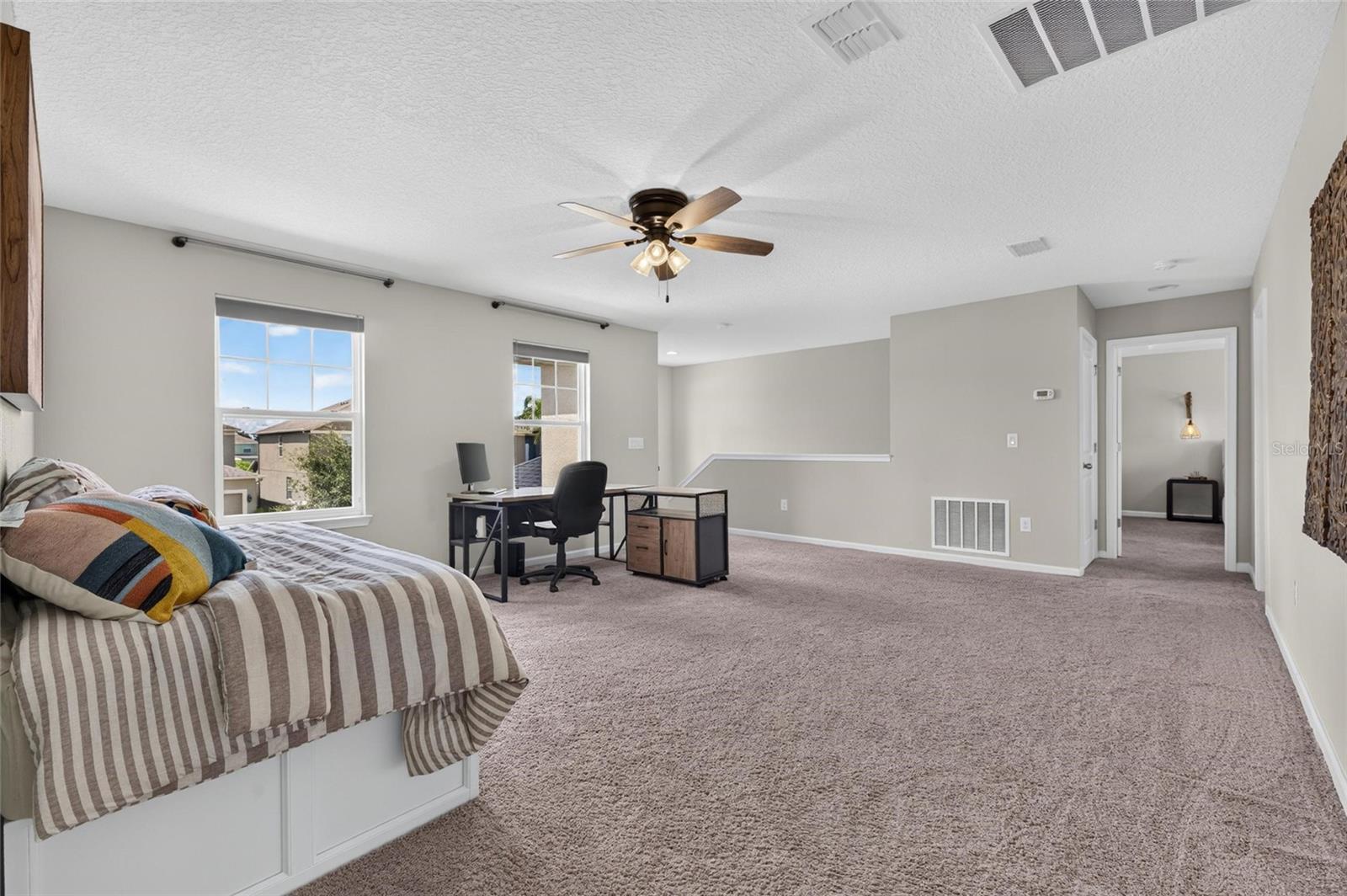 12211 Streambed Dr Property Photo 27
