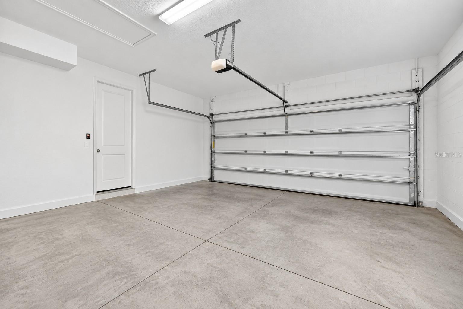 12211 Streambed Dr Property Photo 44