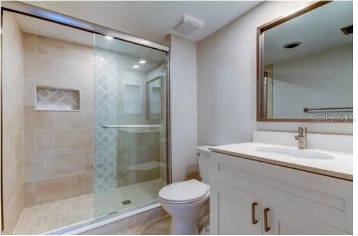 400 Island Way #708 Property Photo 21