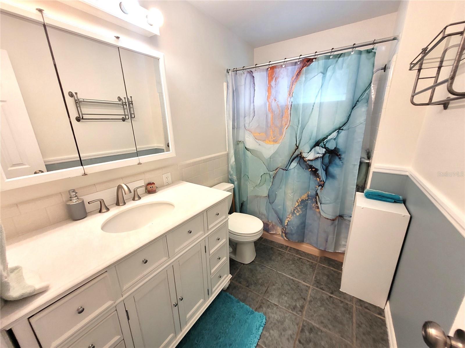 137 Midway Is Property Photo 12