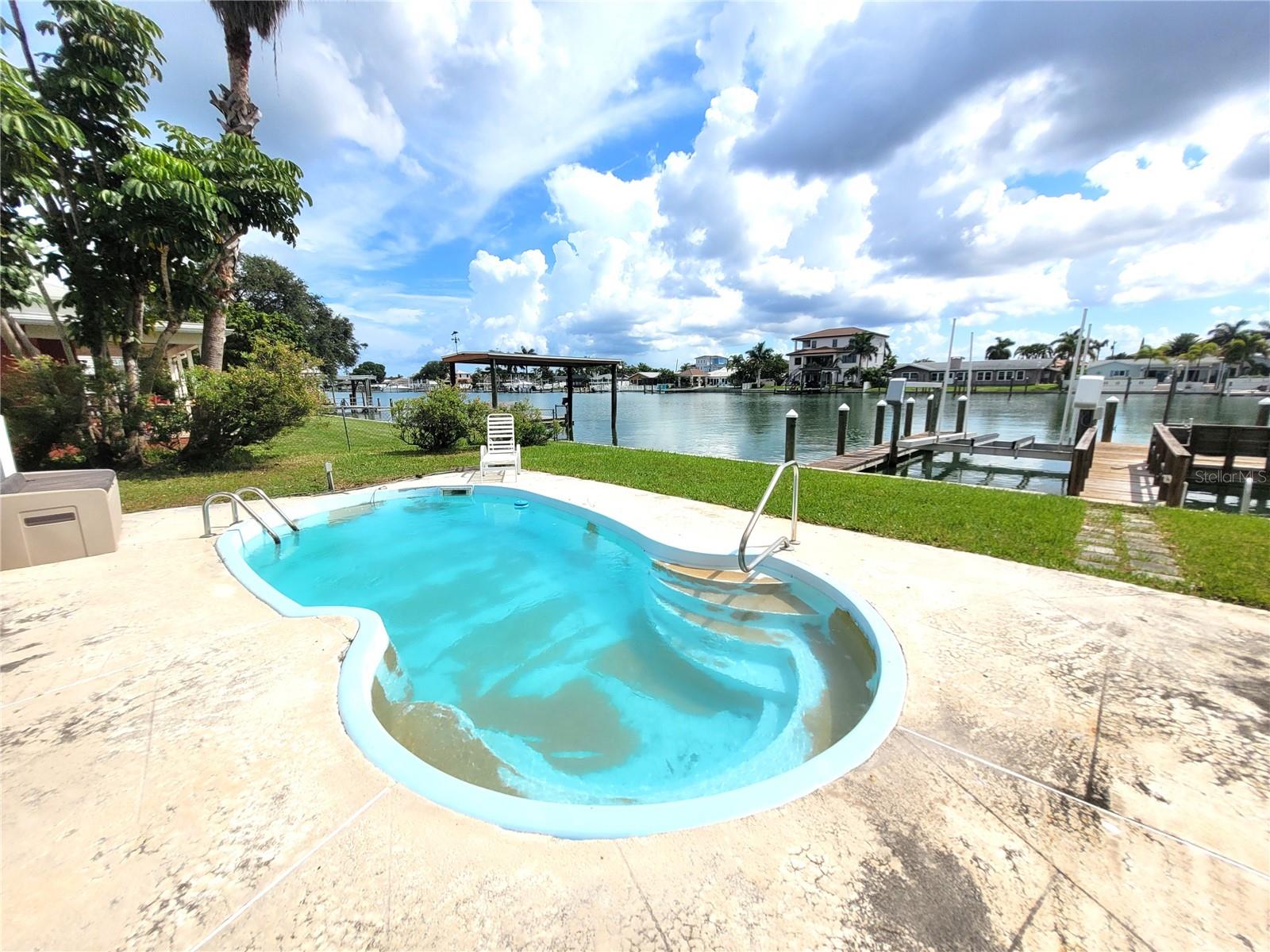 137 Midway Is Property Photo 18