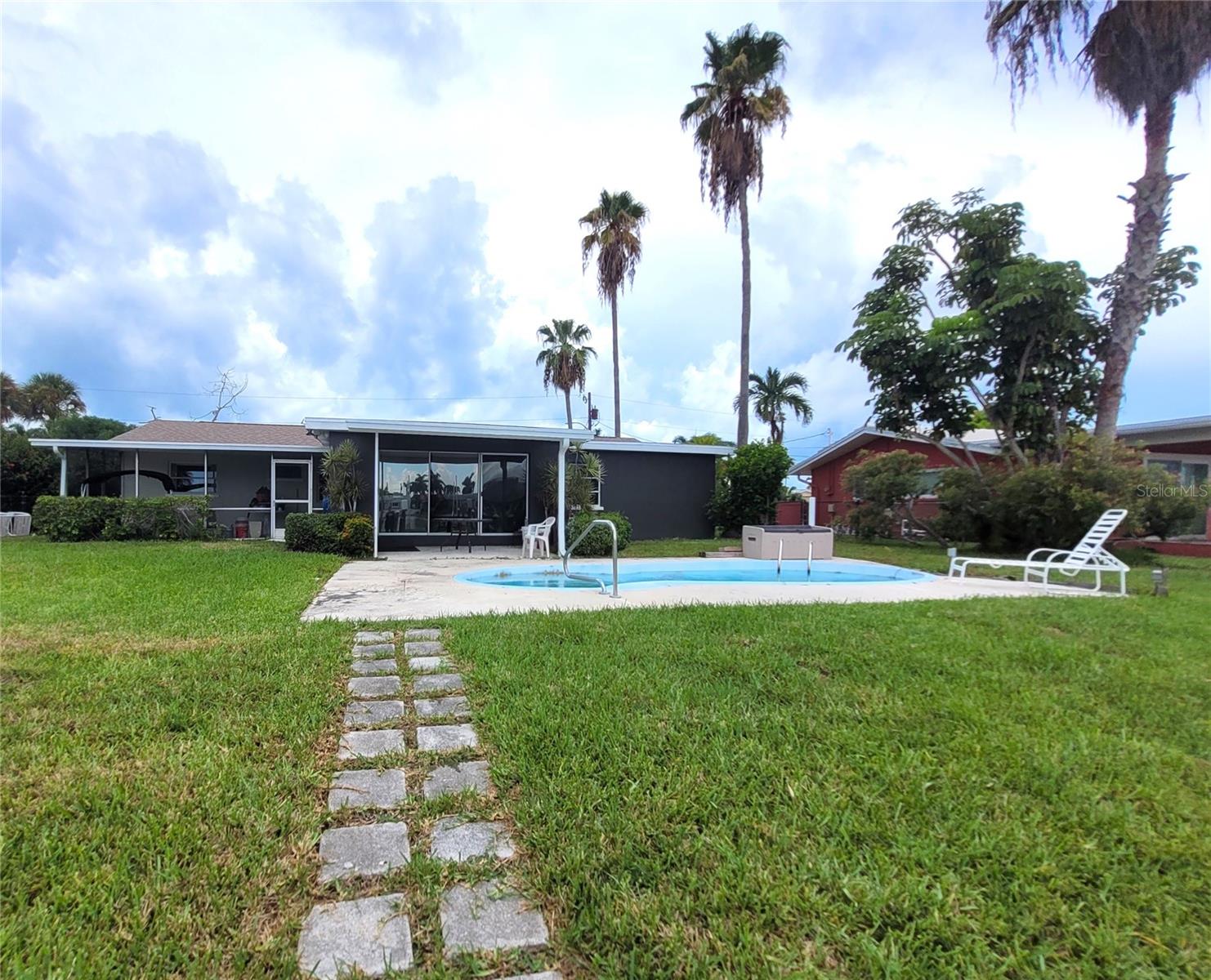 137 Midway Is Property Photo 23