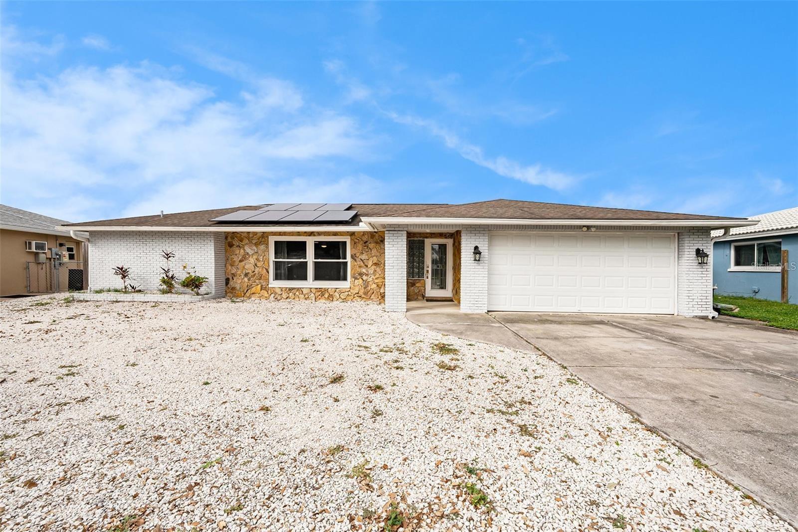 1117 RUSHMORE DR Property Photo 1