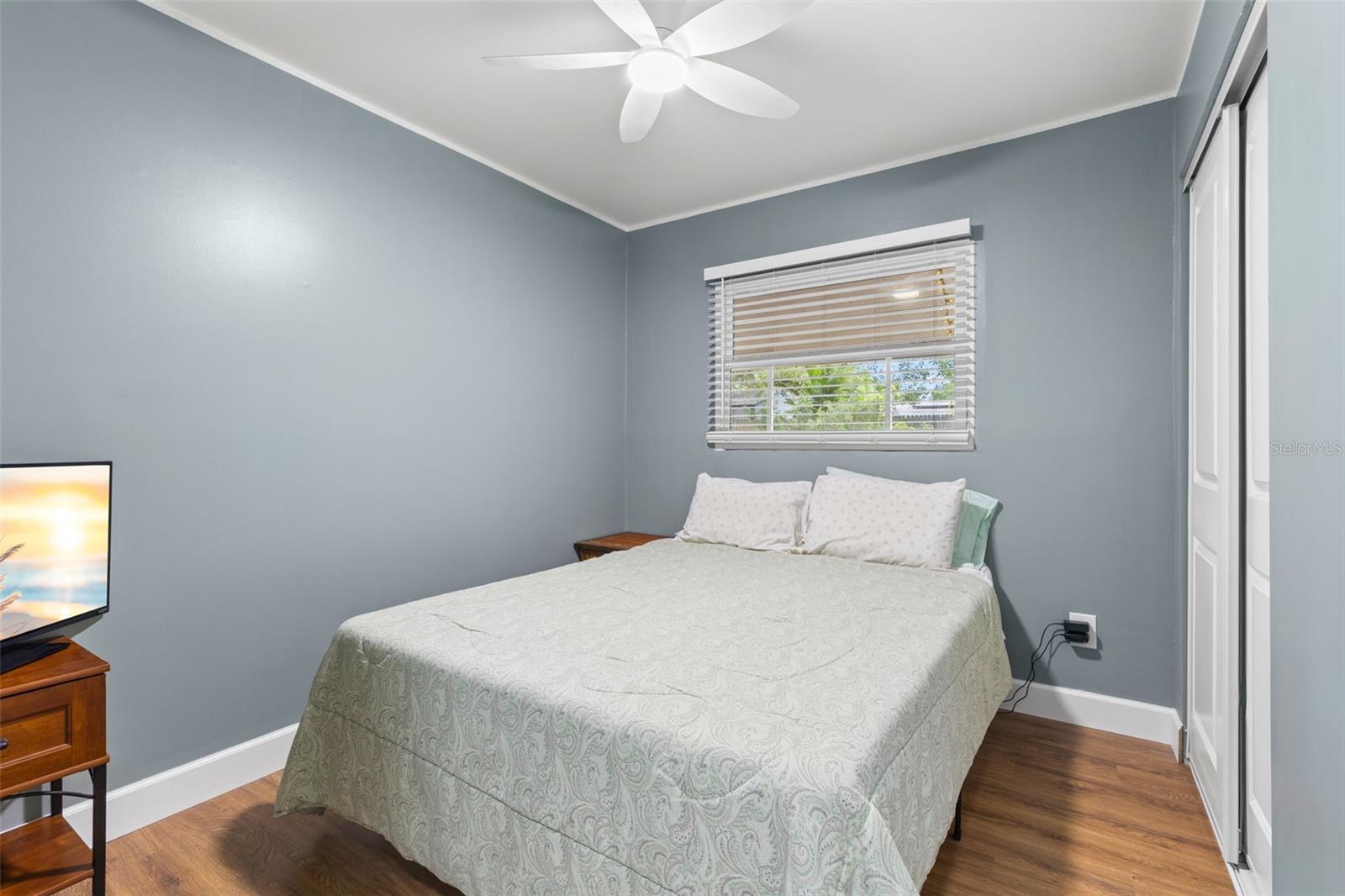 5601 Bay St Ne Property Photo 15