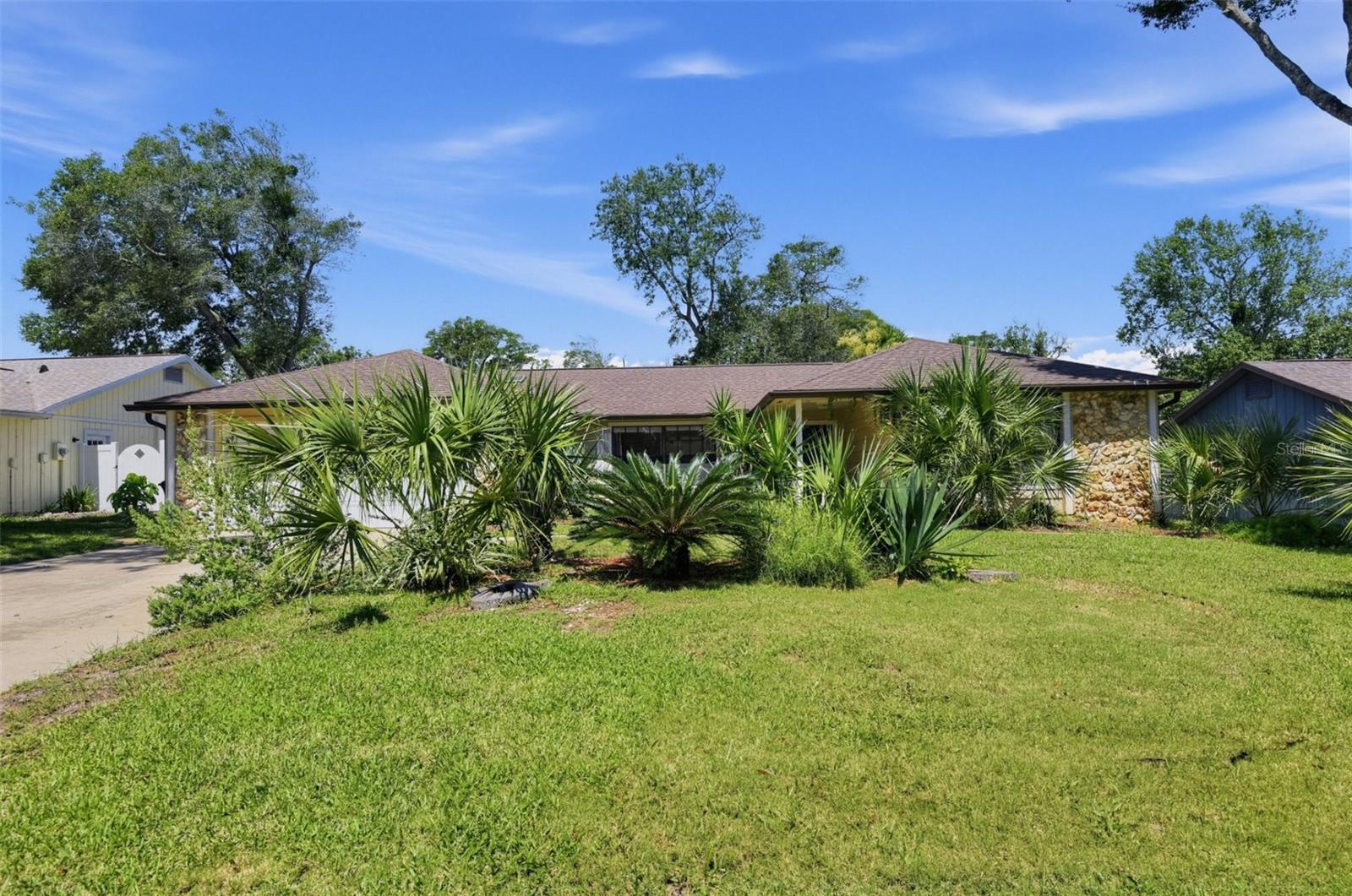 3 Bridget Ter Property Photo 40