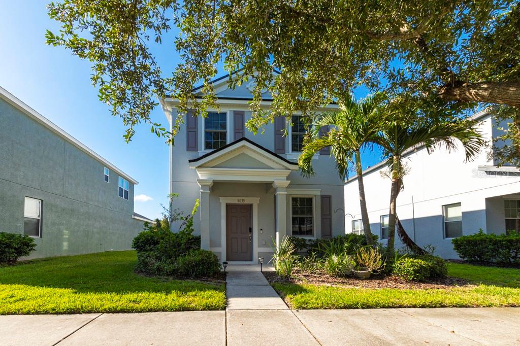 8639 Turnstone Shore Ln Property Photo 2
