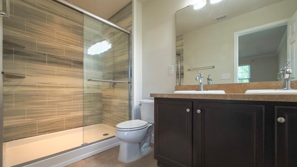 8639 Turnstone Shore Ln Property Photo 17