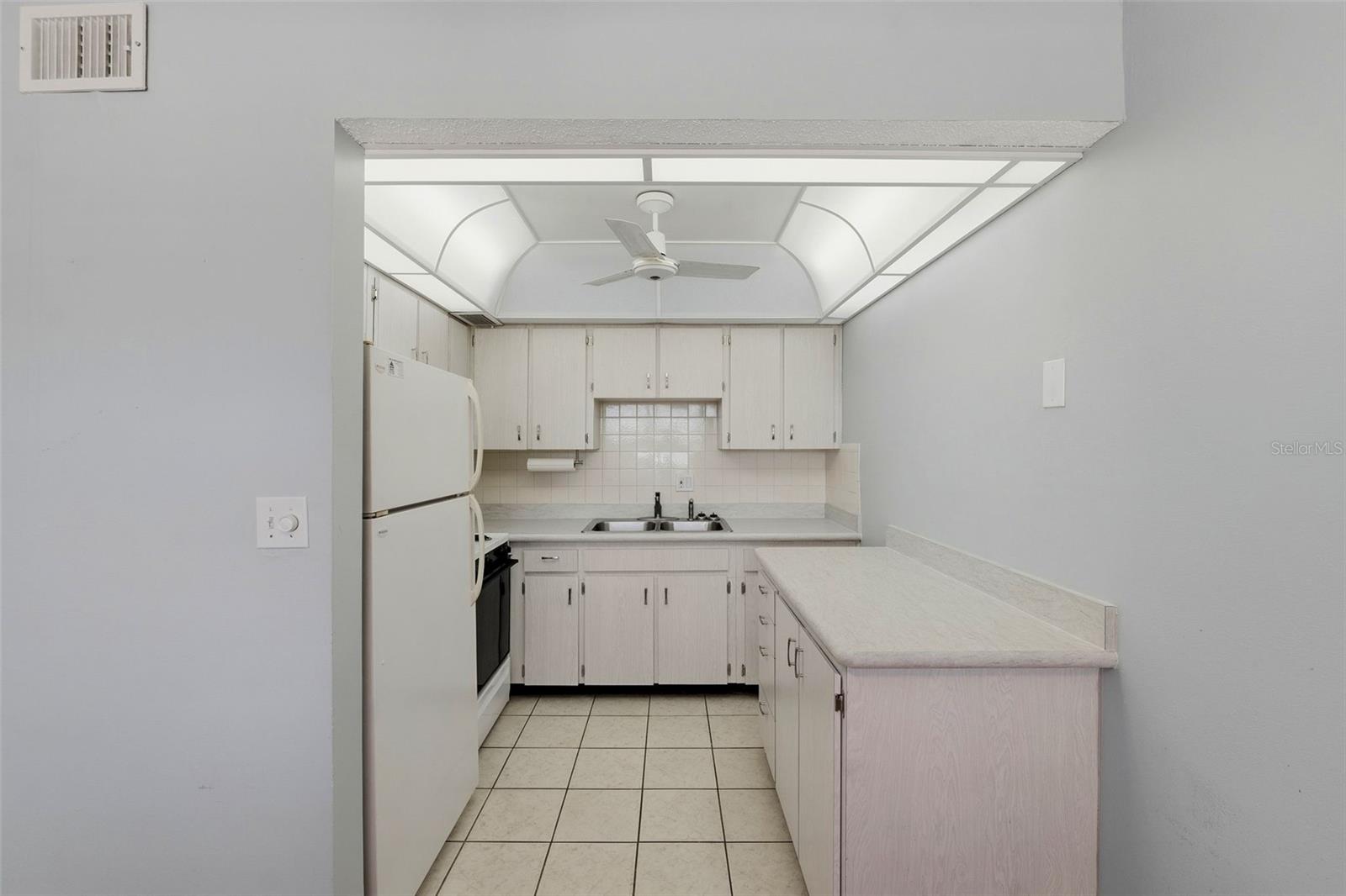 11620 Park Blvd #308 Property Photo 11