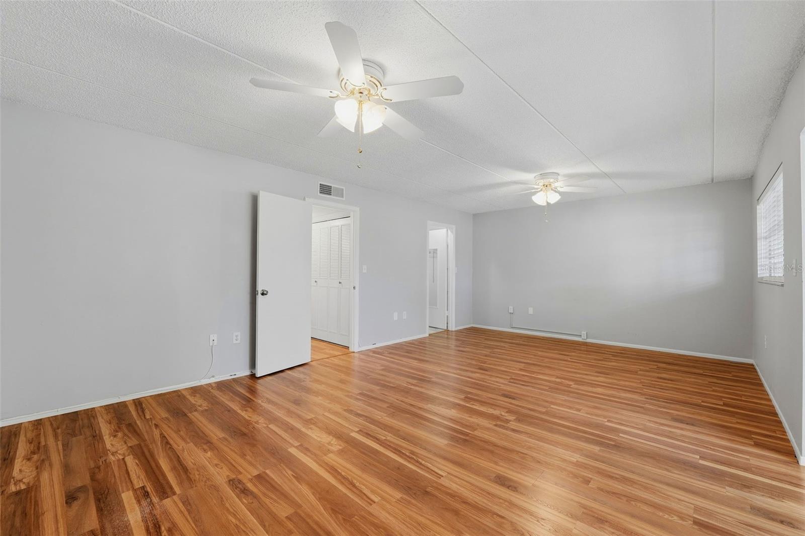 11620 Park Blvd #308 Property Photo 14