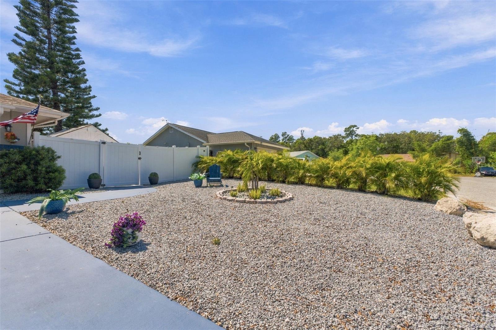 7212 Cheshire Ct Property Photo 6