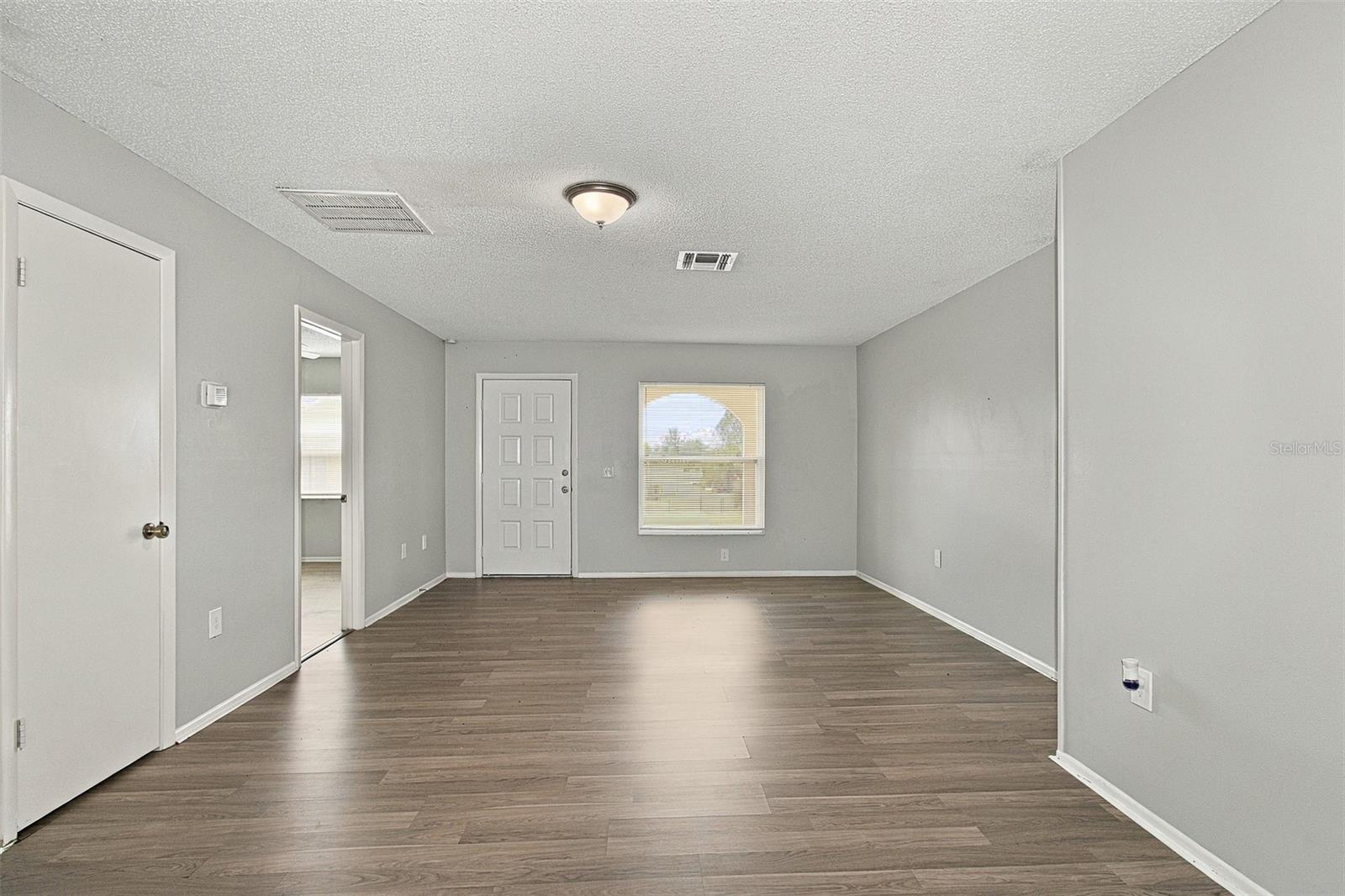 13131 Siam Dr Property Photo 3