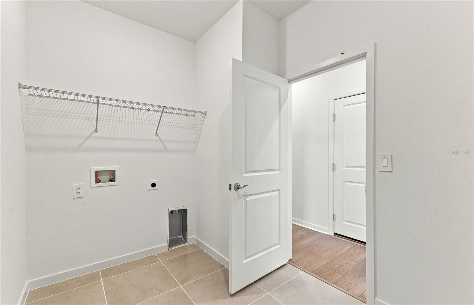 1719 Ruby Ln Property Photo 17