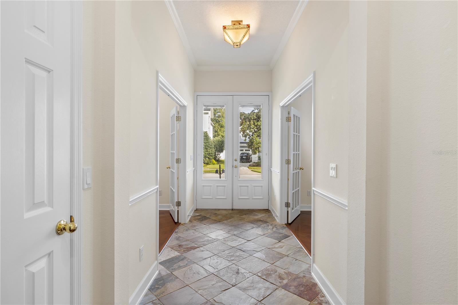 825 Spring Park Loop Property Photo 9
