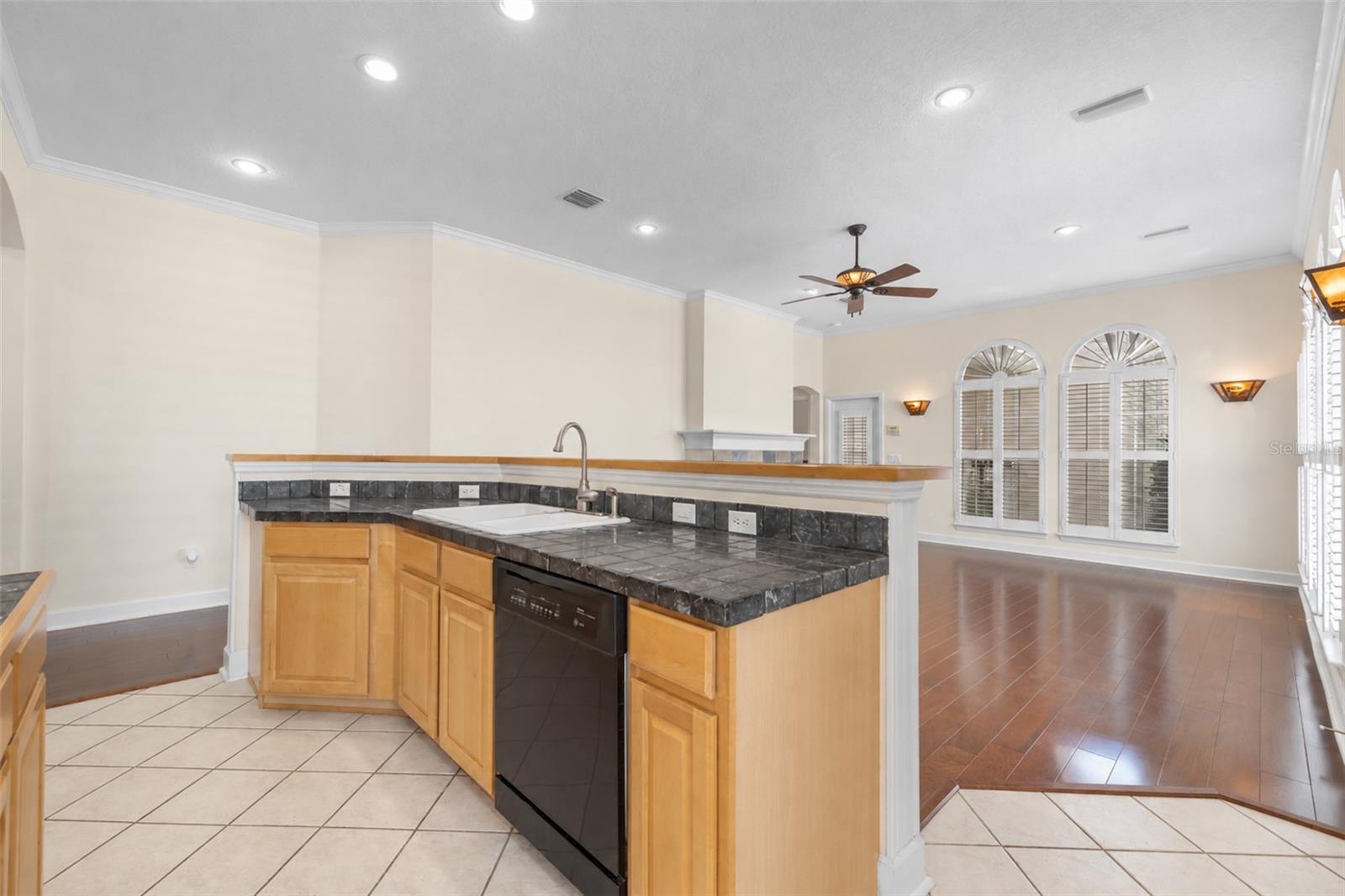 825 Spring Park Loop Property Photo 30
