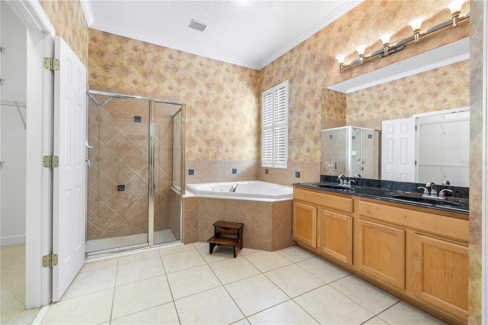 825 Spring Park Loop Property Photo 35