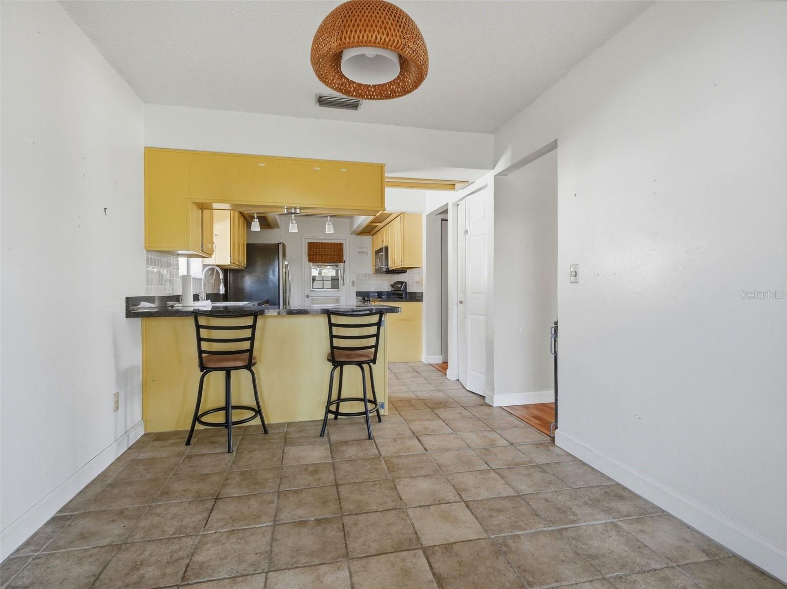 2184 Springrain Dr Property Photo 6