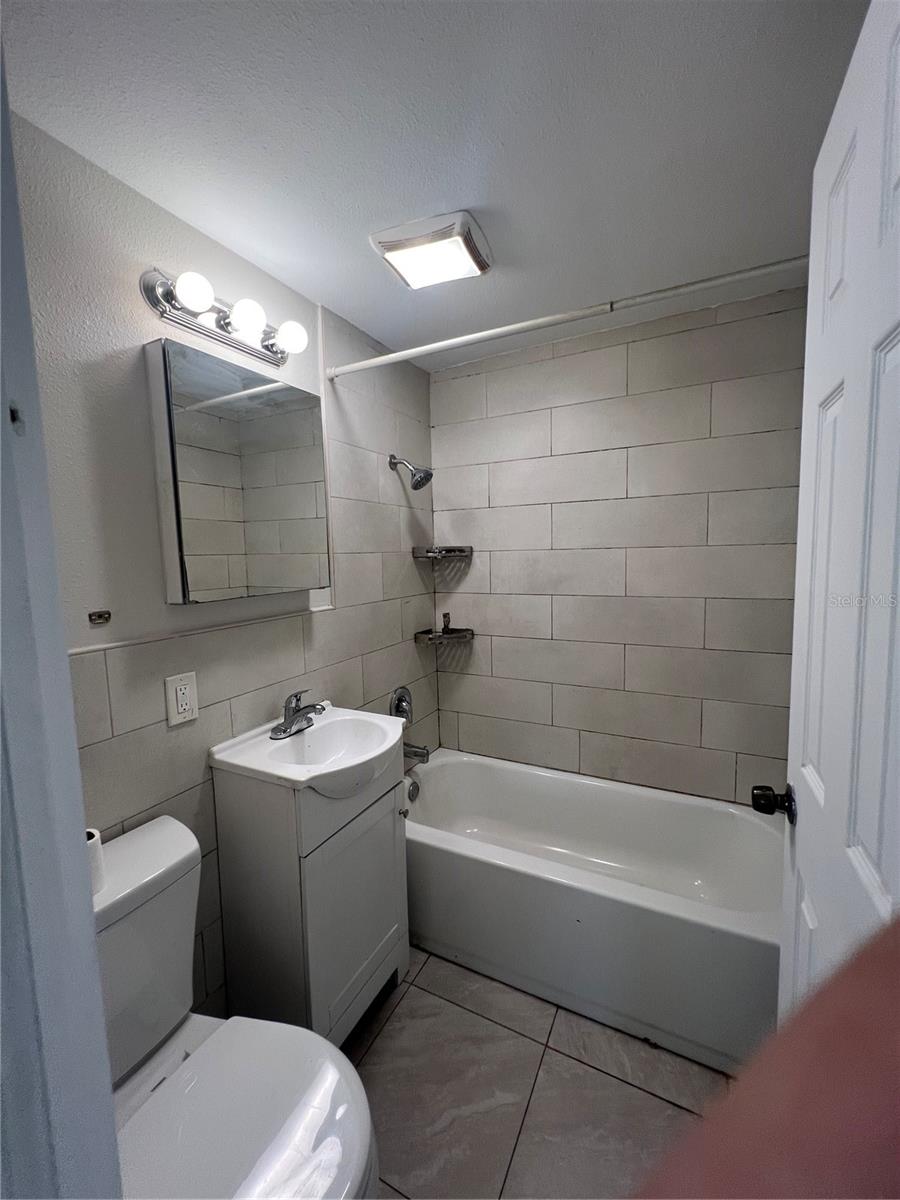 10435 114th Ter N Property Photo 9