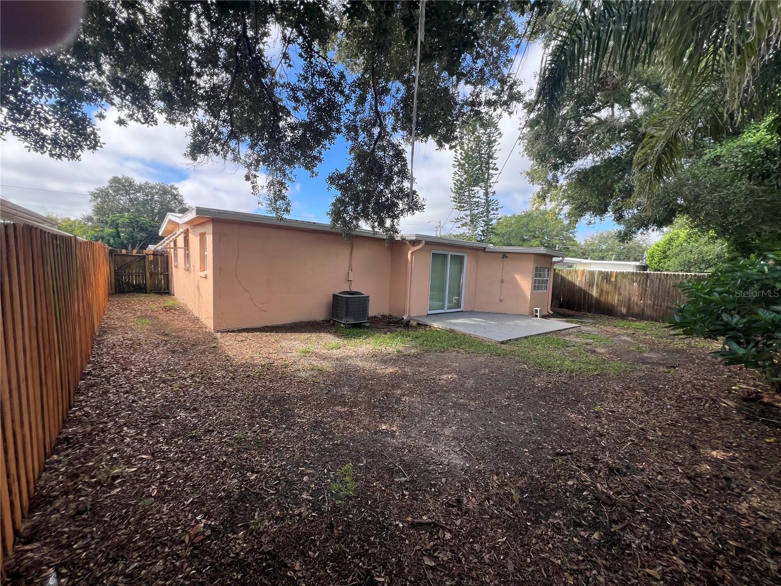 10435 114th Ter N Property Photo 13