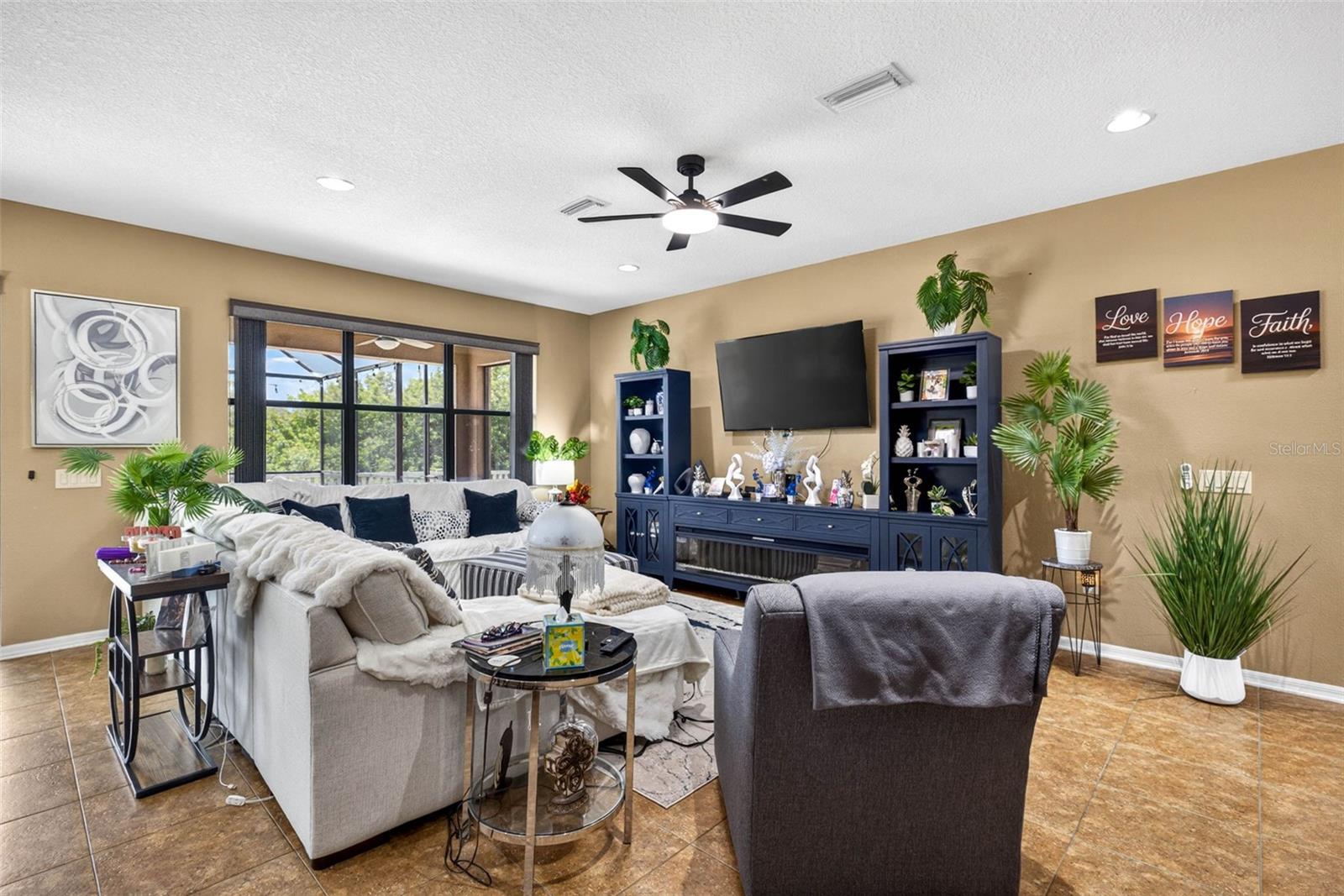 11603 Palmetto Pine St Property Photo 17