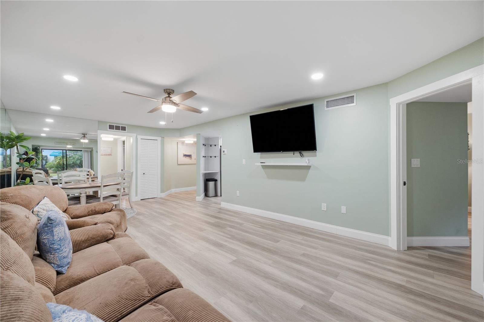 11440 Harbor Way #5013 Property Photo 7