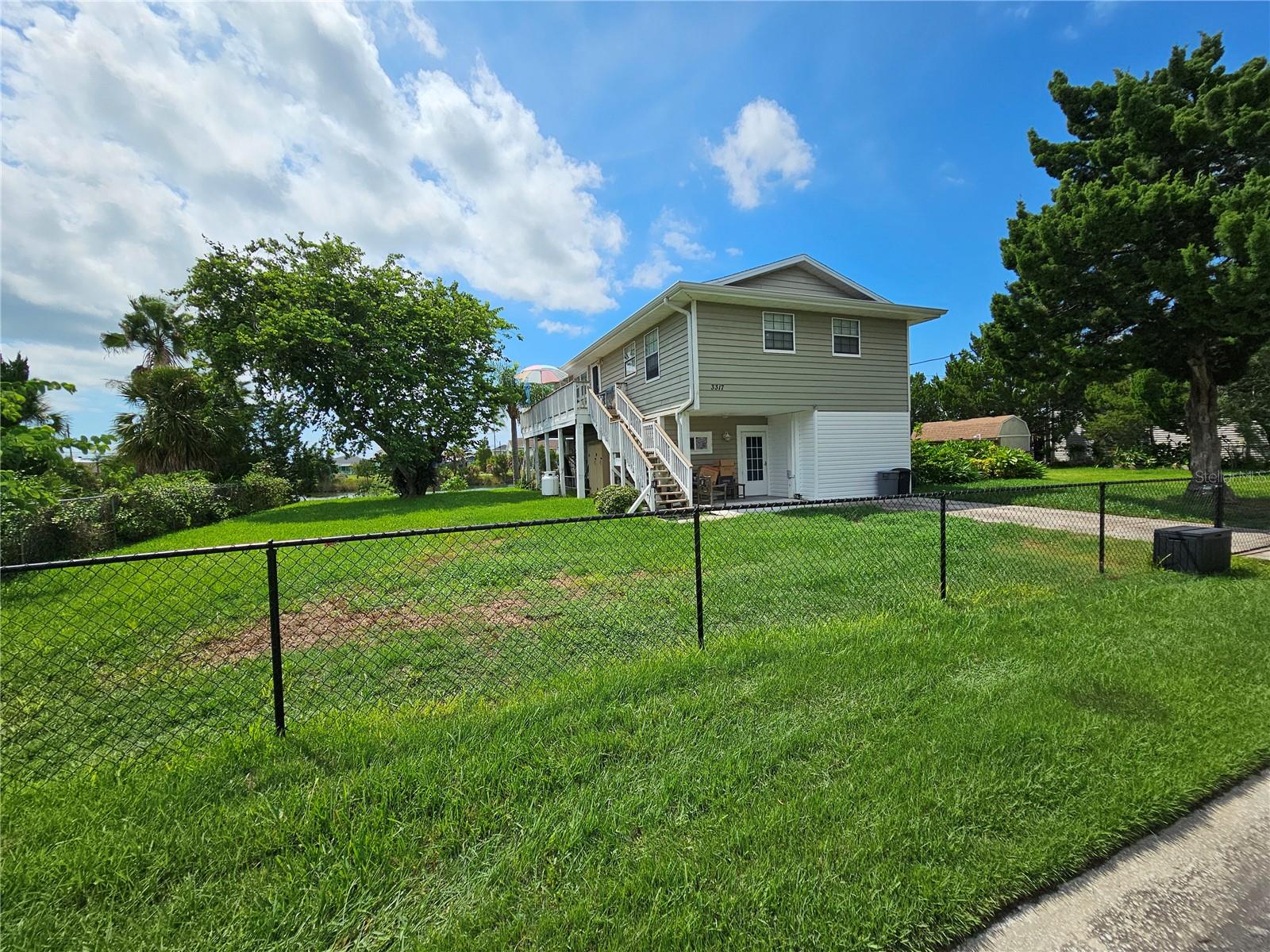 3317 Oleander Dr Property Photo 8