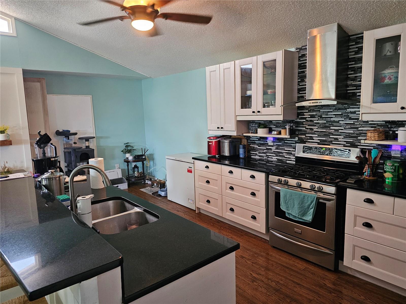 3317 Oleander Dr Property Photo 38