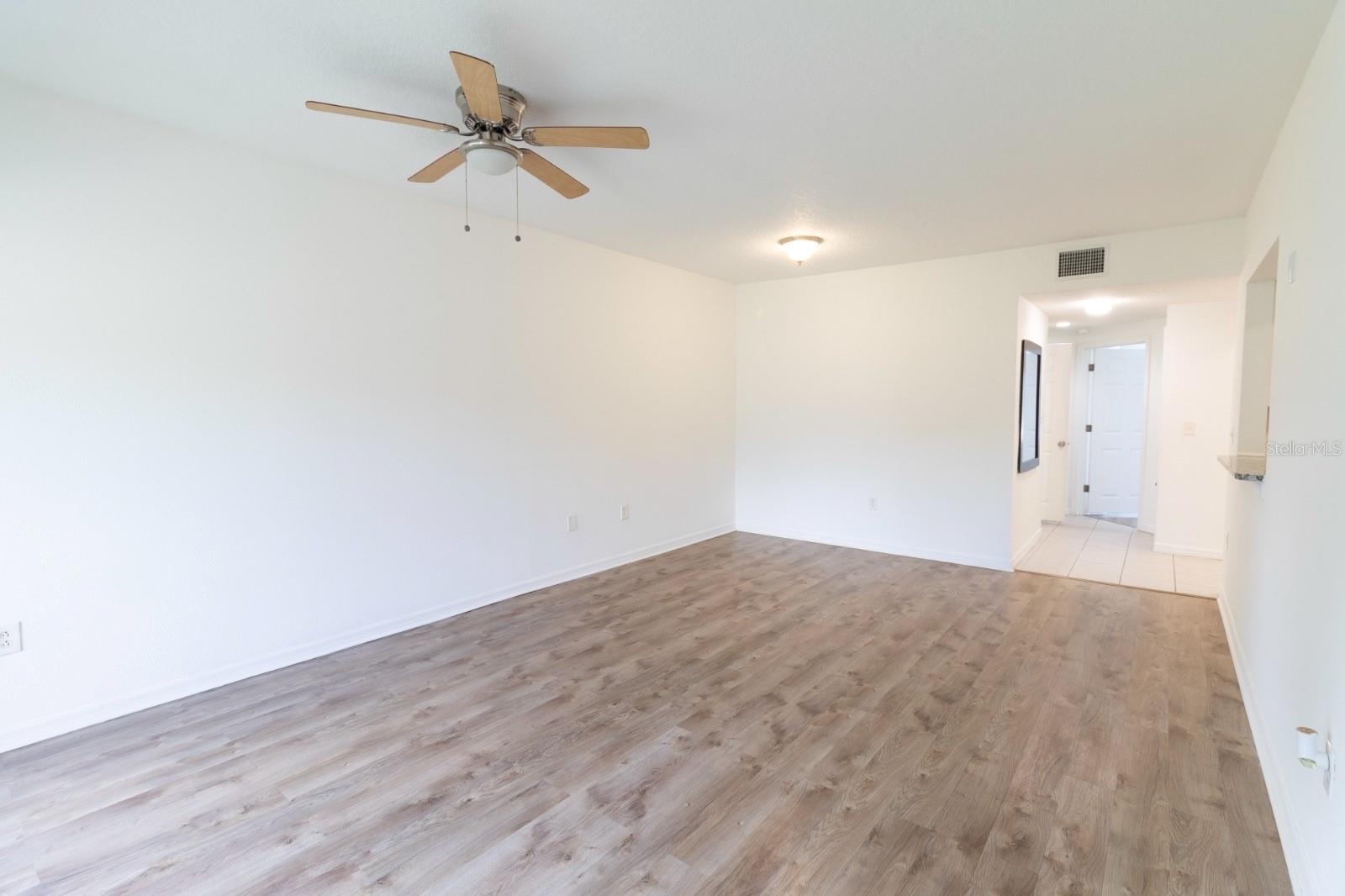 9510 Newdale Way #102 Property Photo 6