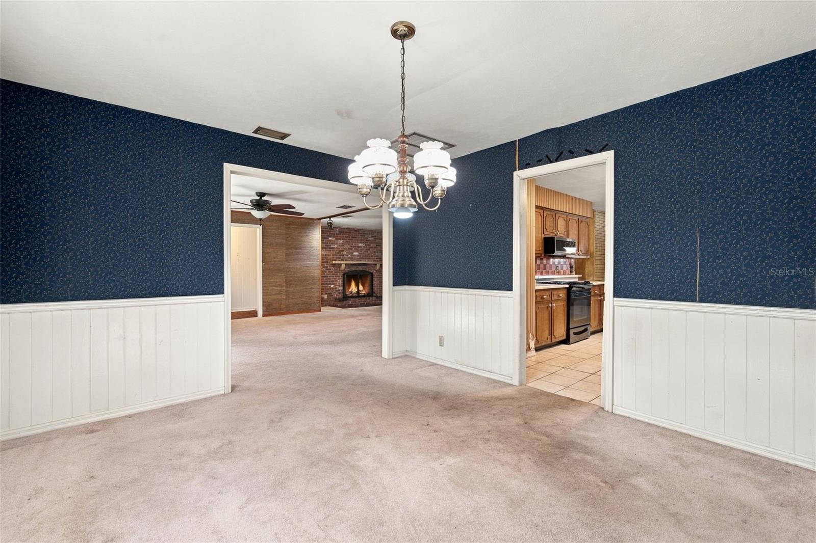 409 El Greco Dr Property Photo 14