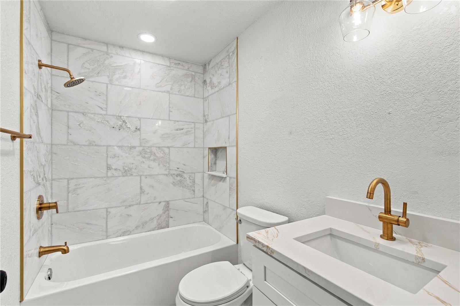 1630 Dale Cir N Property Photo 26