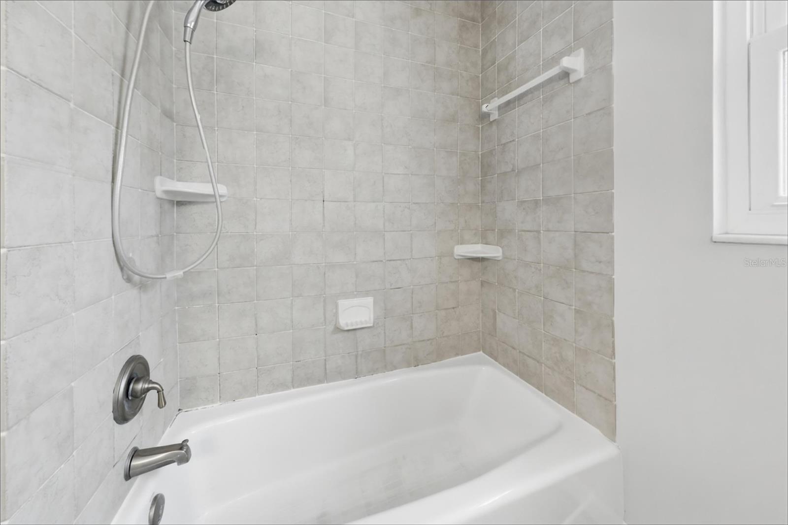 1128 20th St Sw Property Photo 15