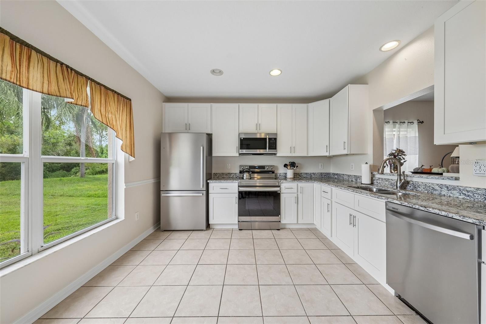 6527 Bridgecrest Dr Property Photo 11