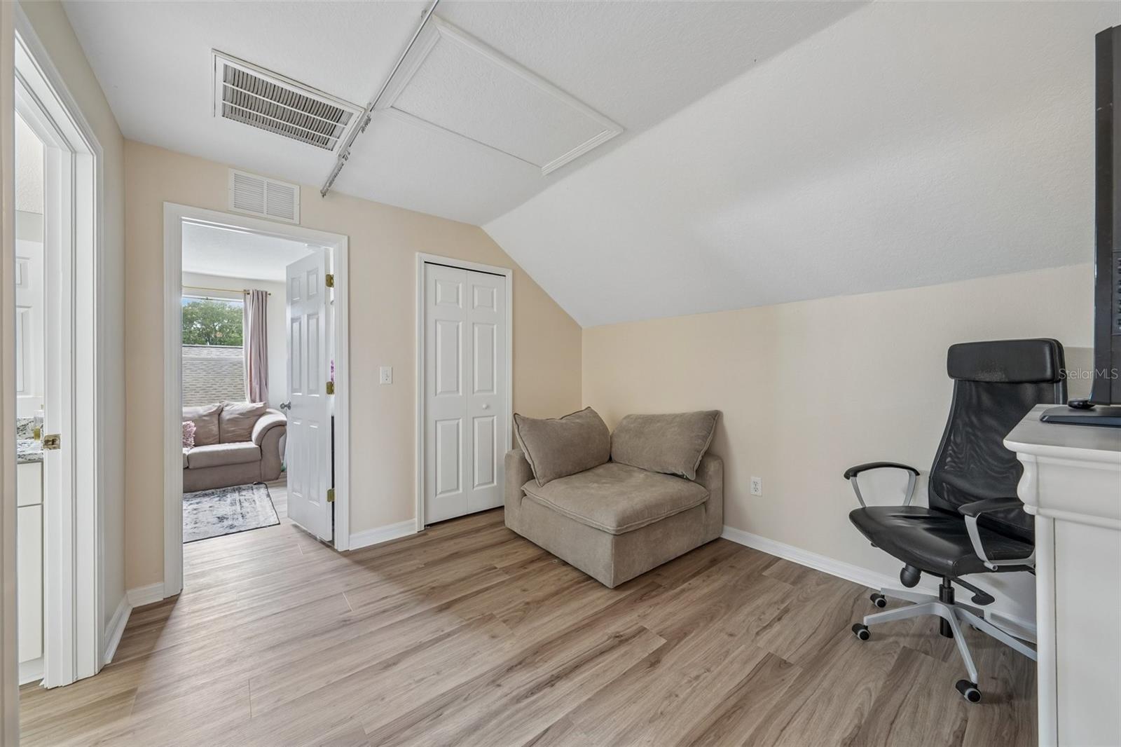 6527 Bridgecrest Dr Property Photo 20