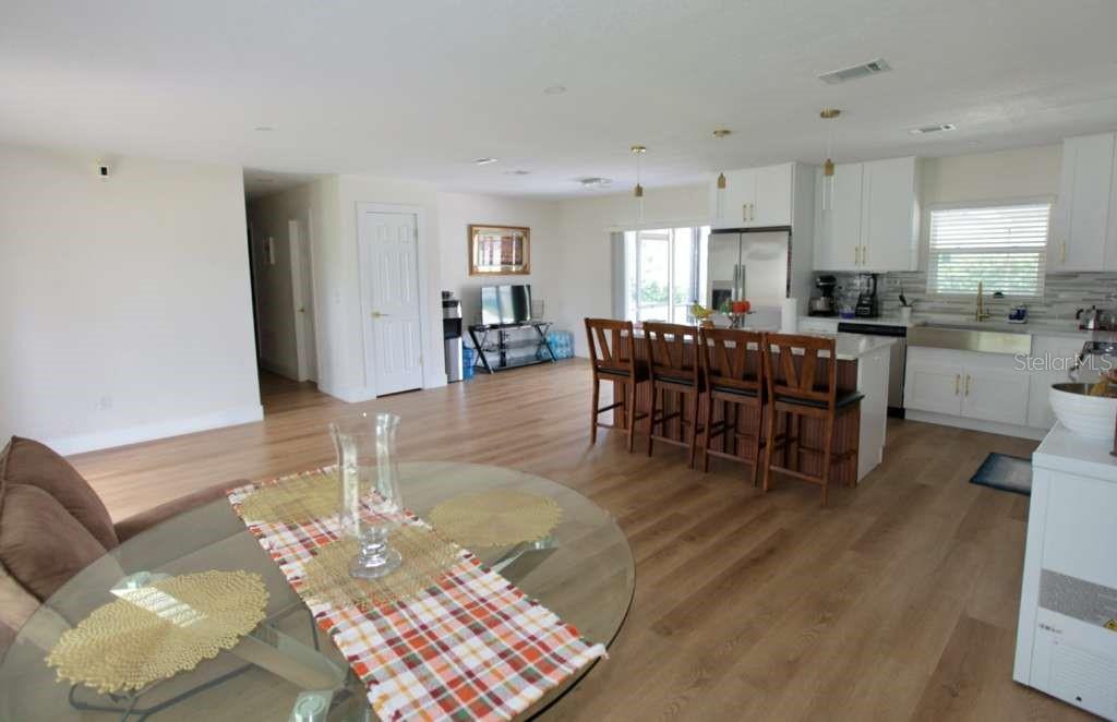 815 Bishop Pl Property Photo 6
