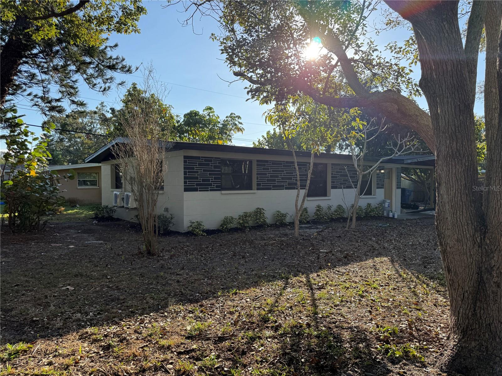 3000 KAREN AVE Property Photo 1