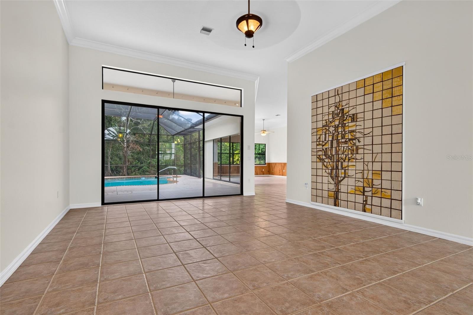 679 Sawgrass Bridge Rd Property Photo 12