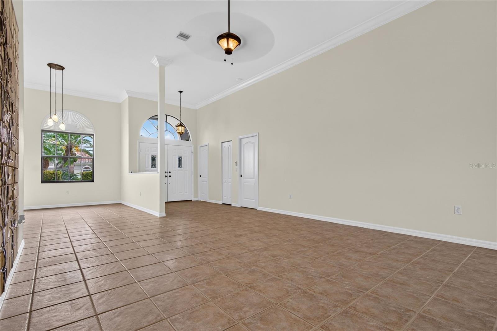 679 Sawgrass Bridge Rd Property Photo 15