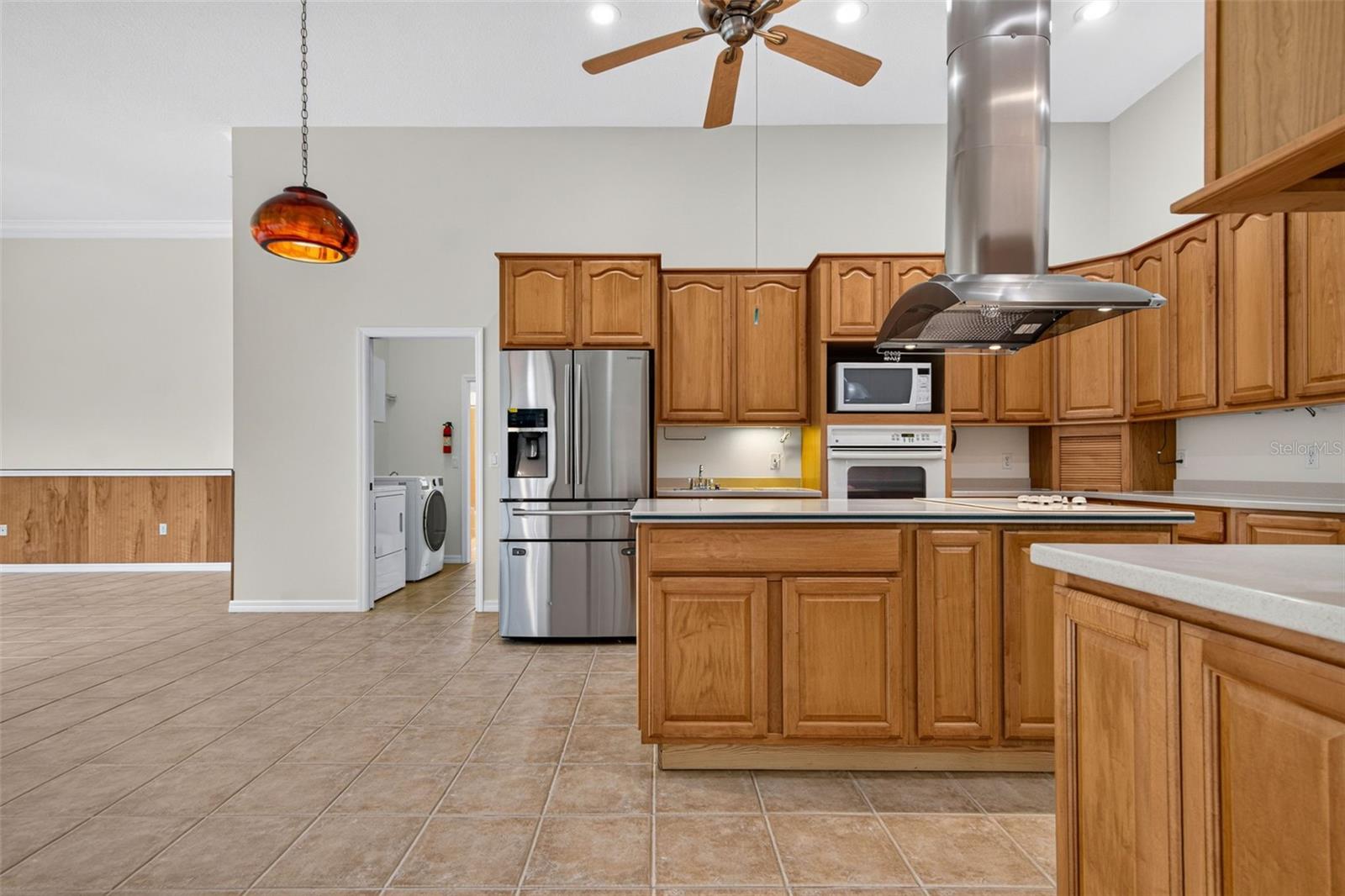 679 Sawgrass Bridge Rd Property Photo 17