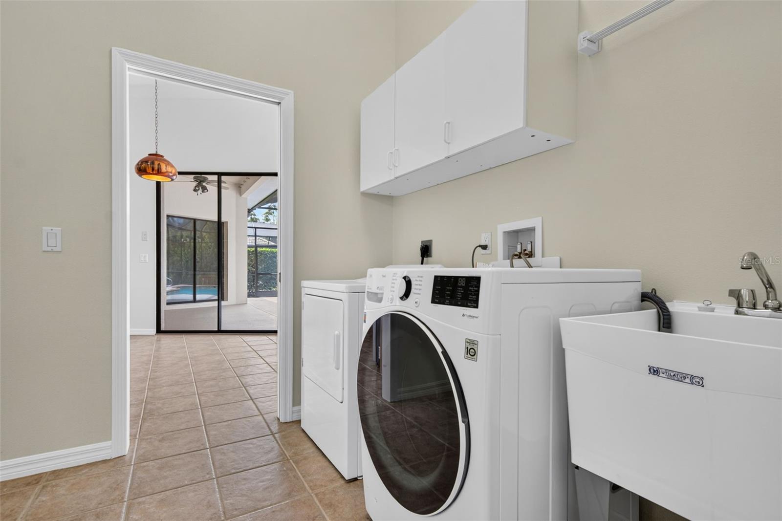 679 Sawgrass Bridge Rd Property Photo 57