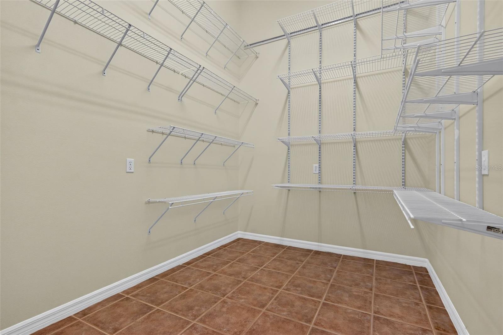 679 Sawgrass Bridge Rd Property Photo 58