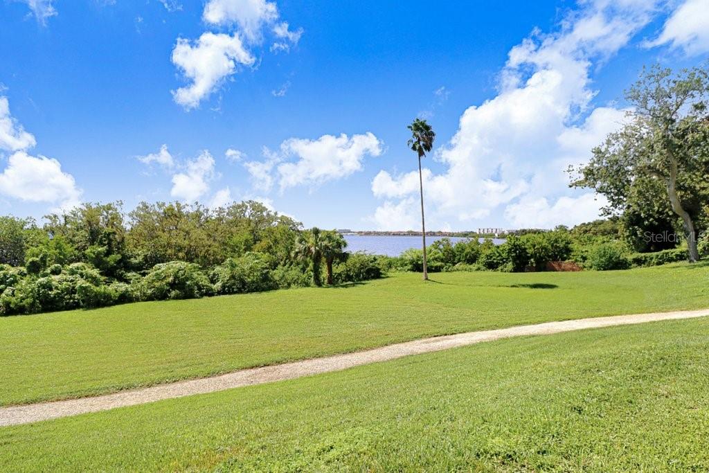 585 Sky Harbor Dr #317 Property Photo 31