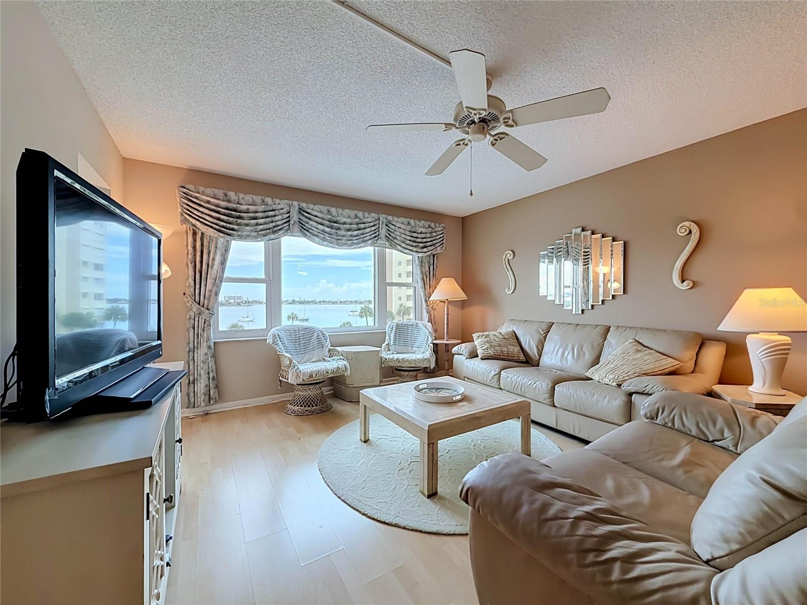 4550 Cove Cir #502 Property Photo 16